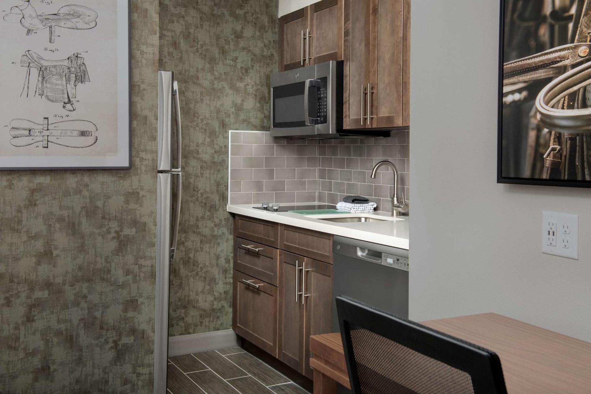 Homewood Suites By Hilton Louisville Airport 외부 사진
