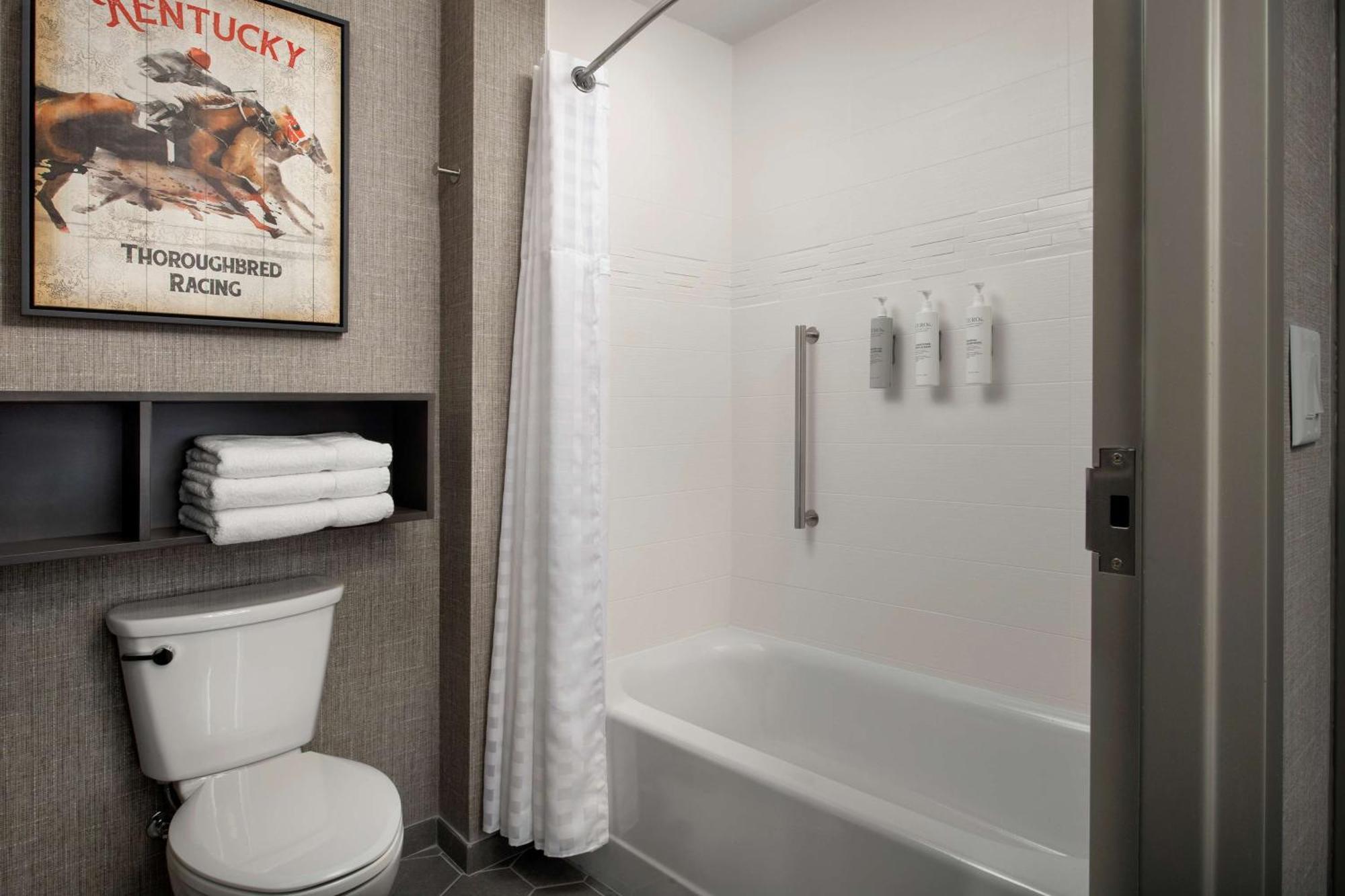 Homewood Suites By Hilton Louisville Airport 외부 사진