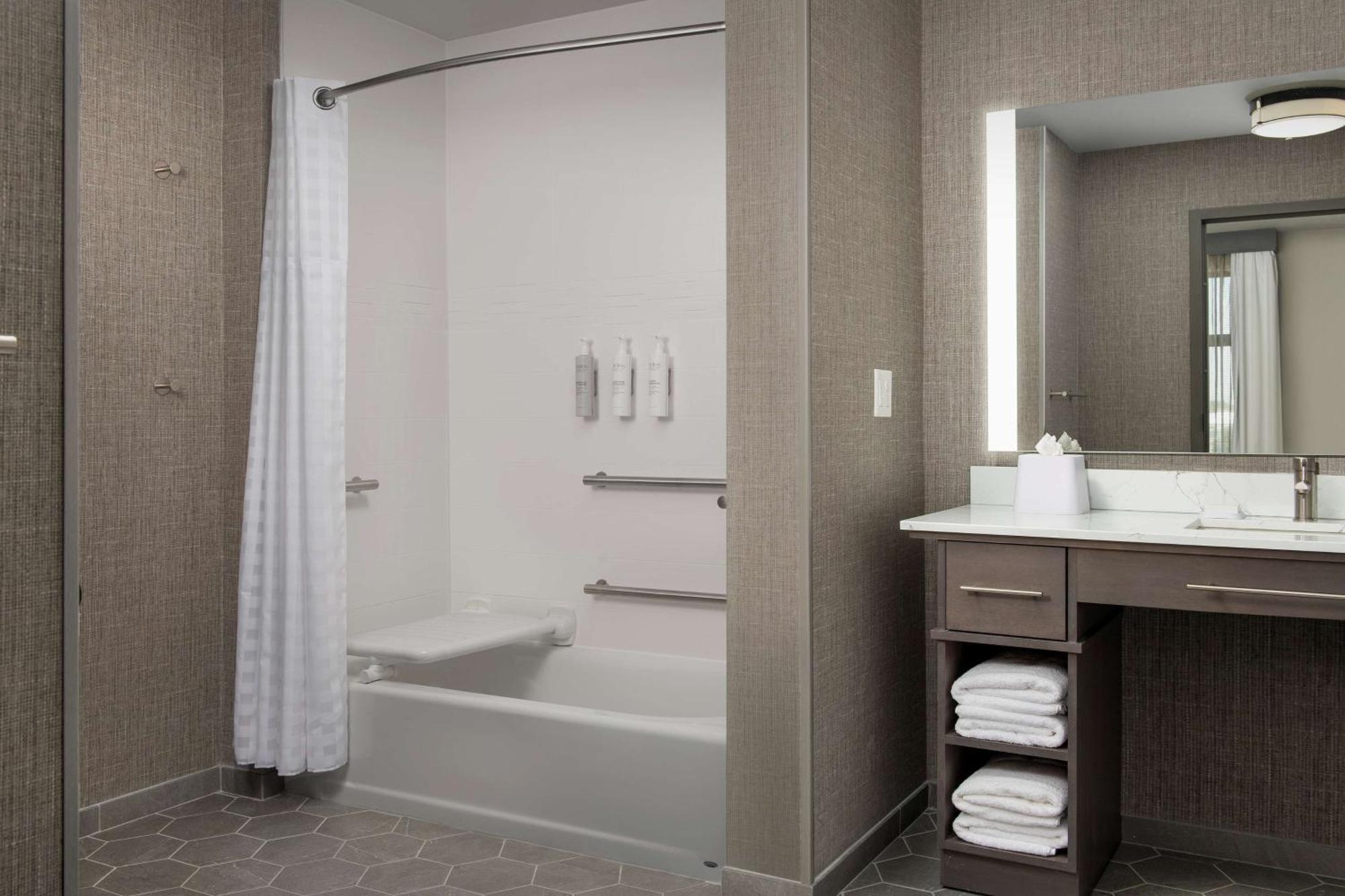 Homewood Suites By Hilton Louisville Airport 외부 사진