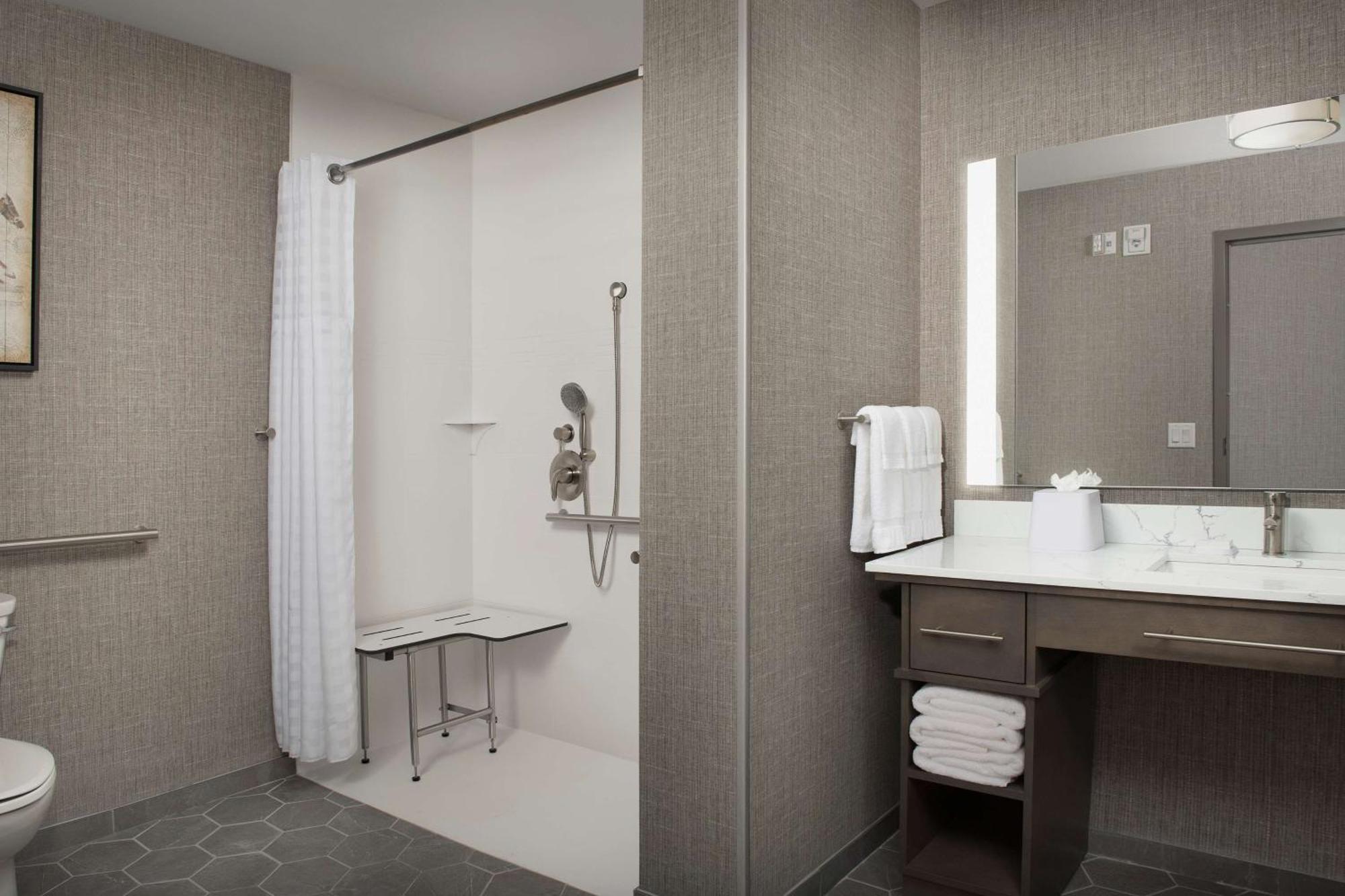 Homewood Suites By Hilton Louisville Airport 외부 사진